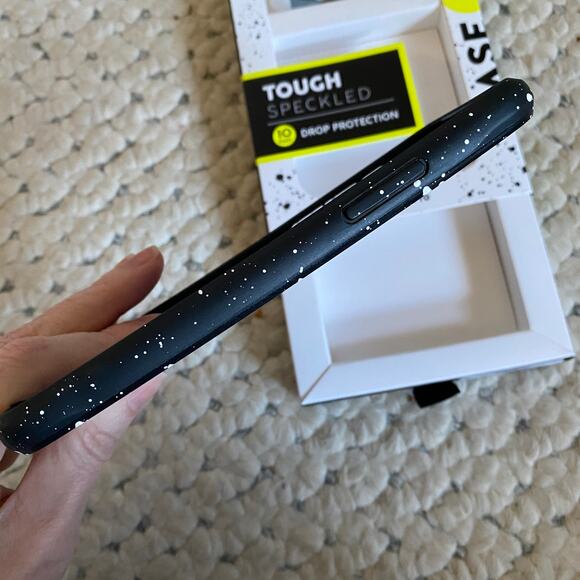 CASE MATE Iphone 11 Pro Back Case NWT! 10' drop Protection NEW IN BOX - Picture 2 of 6